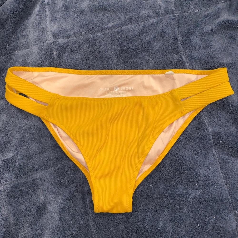 Bikini bottoms for sale size medium!